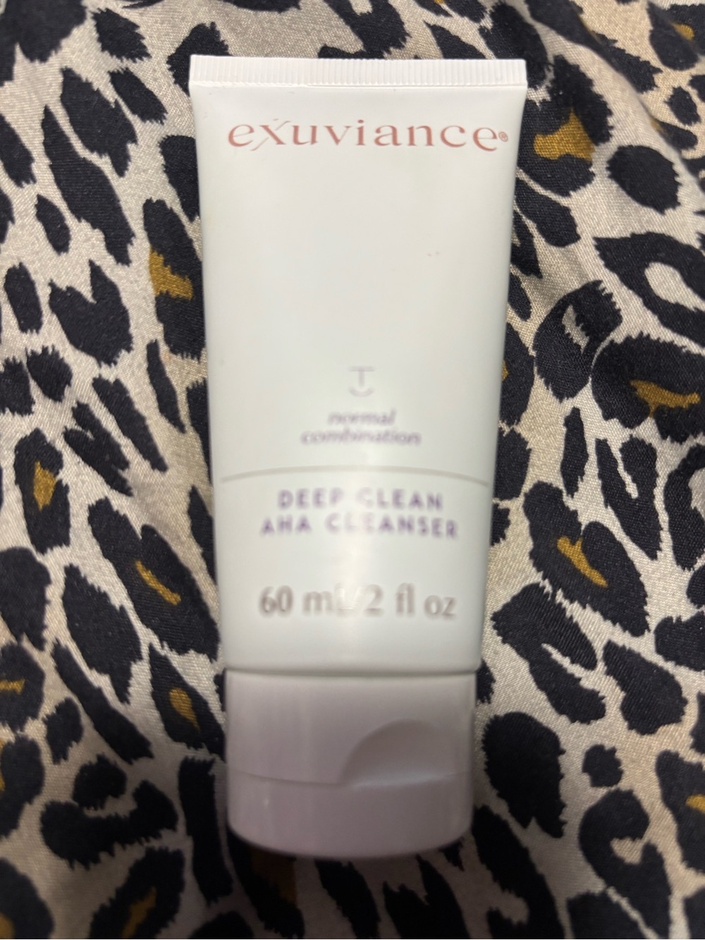 Exuviance Deep Clean AHA Cleanser – White